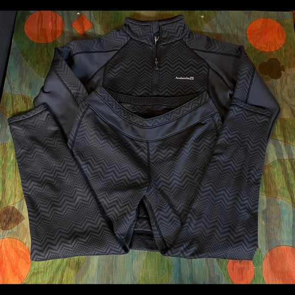 Avalanche Workout Pants